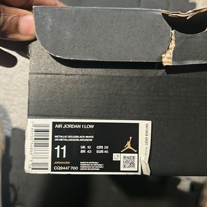 Air Jordan 1 Low Metallic Gold/Black-White, 2 wears, discolor in sole. Size 11